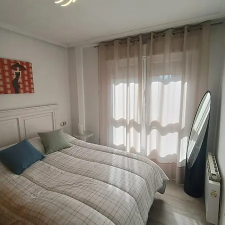 Apartamento Hospital Los Prados Parking Gratuito Oviedo Exterior photo